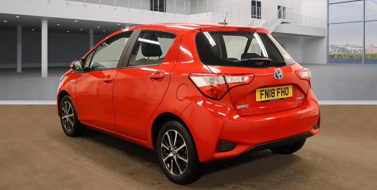 Used Toyota Yaris for sale - 76997497: Photo 3