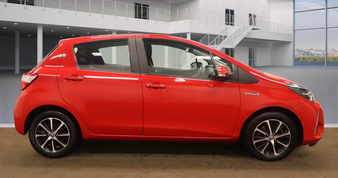 Used Toyota Yaris for sale - 76997497: Photo 5