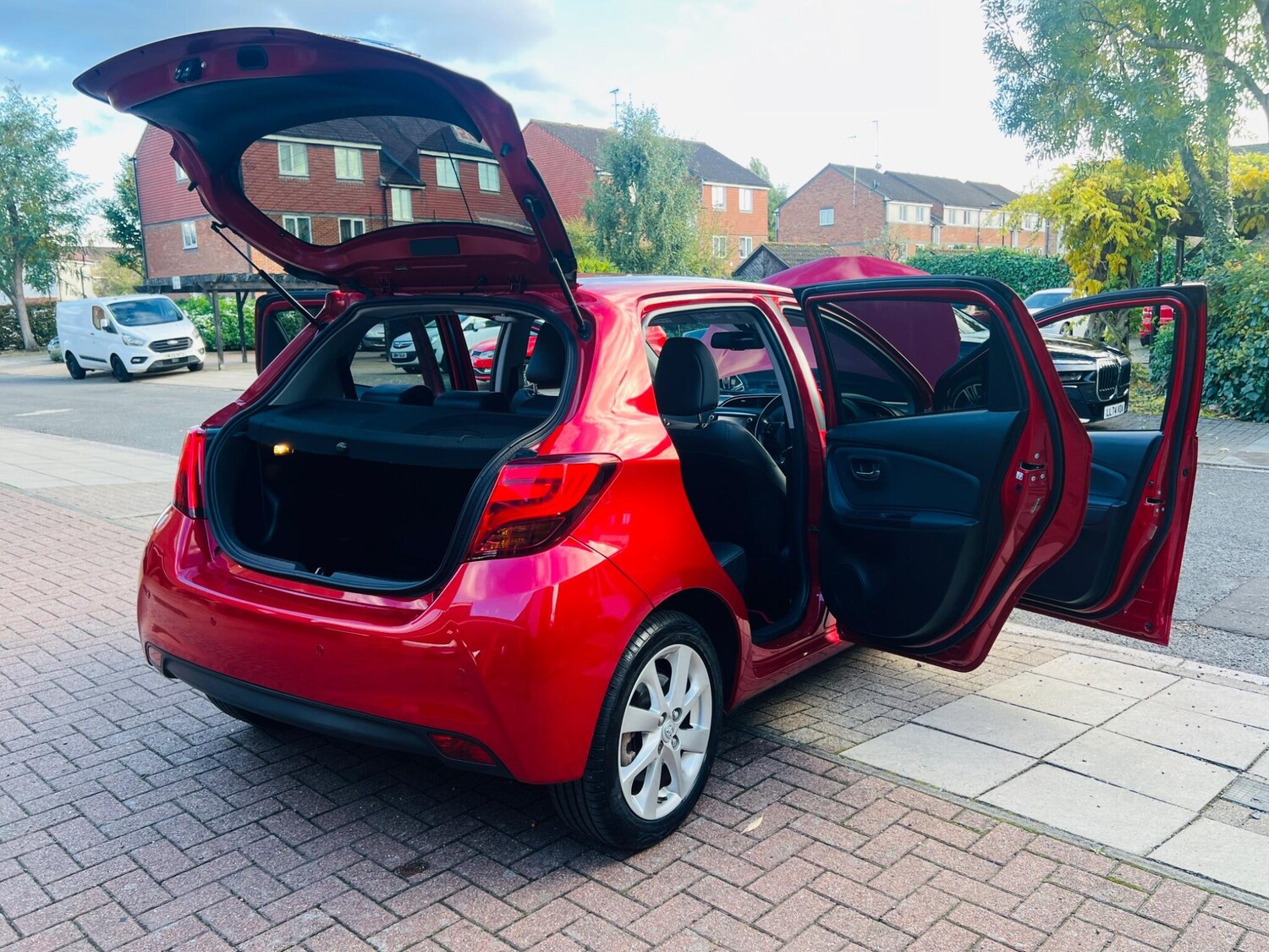 Used Toyota Yaris 2016 for sale - 76486861: Photo 15