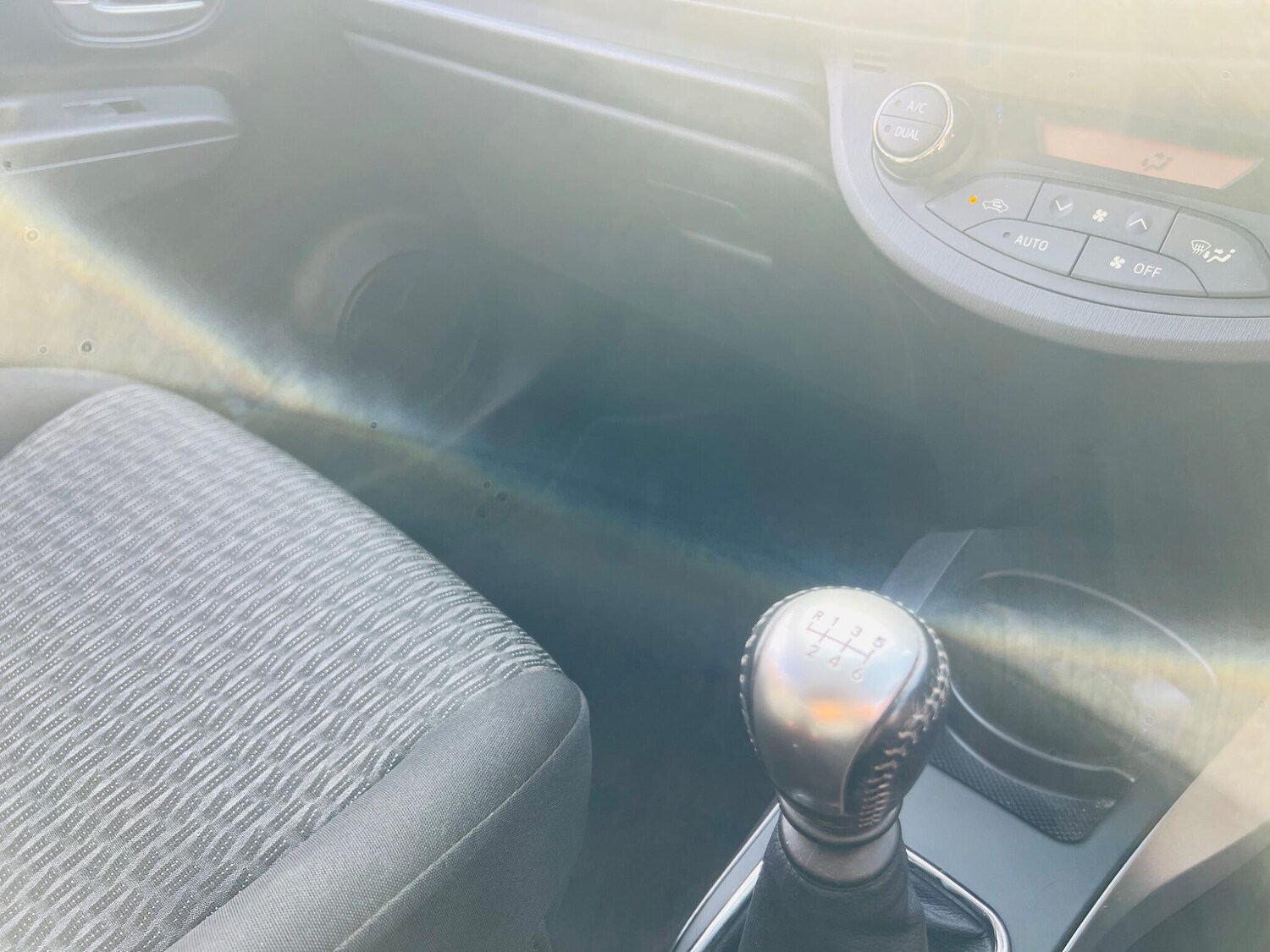 Used Toyota Yaris 2014 for sale - 76486813: Photo 23