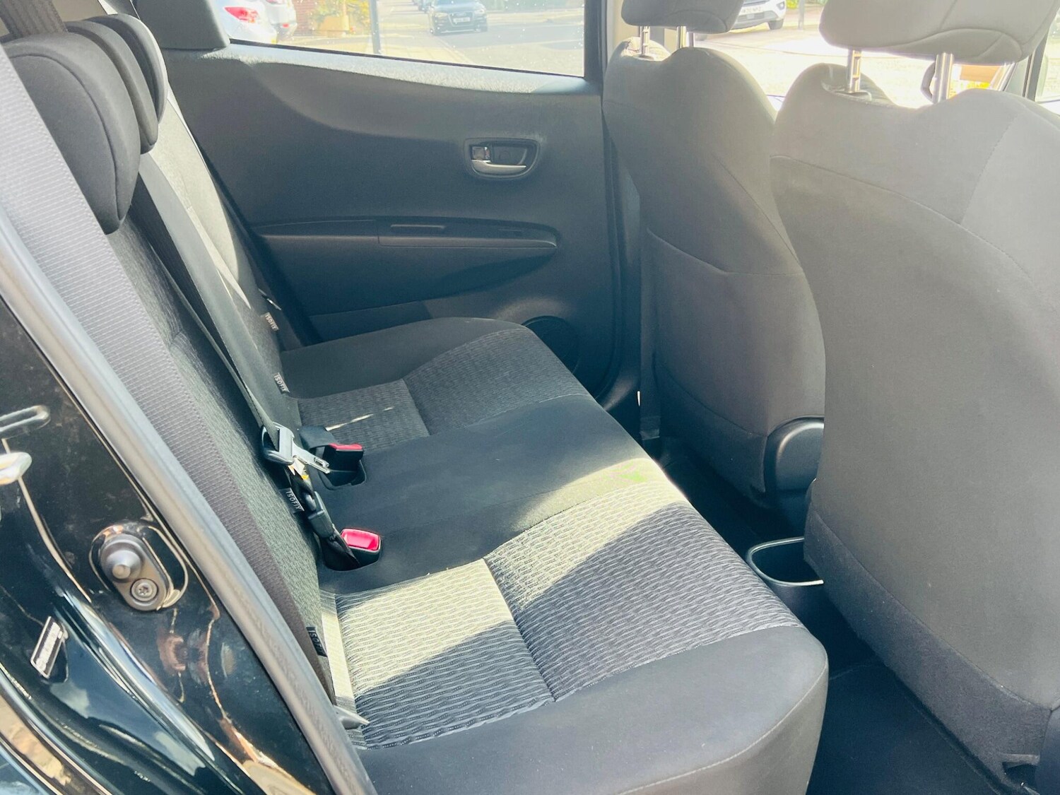 Used Toyota Yaris 2014 for sale - 76486813: Photo 26