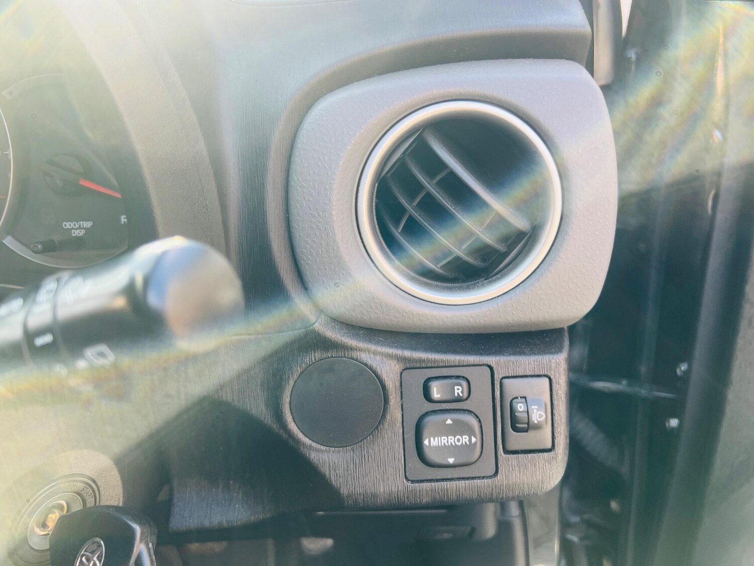 Used Toyota Yaris 2014 for sale - 76486813: Photo 28