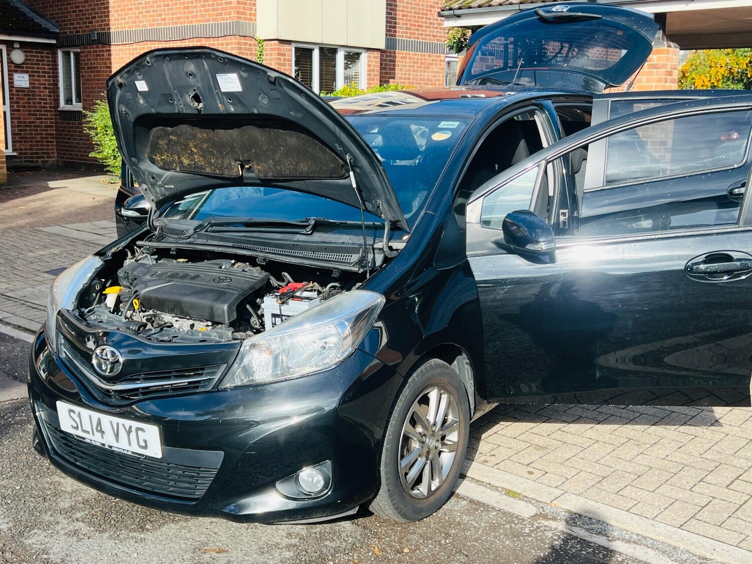 Used Toyota Yaris 2014 for sale - 76486813: Photo 42