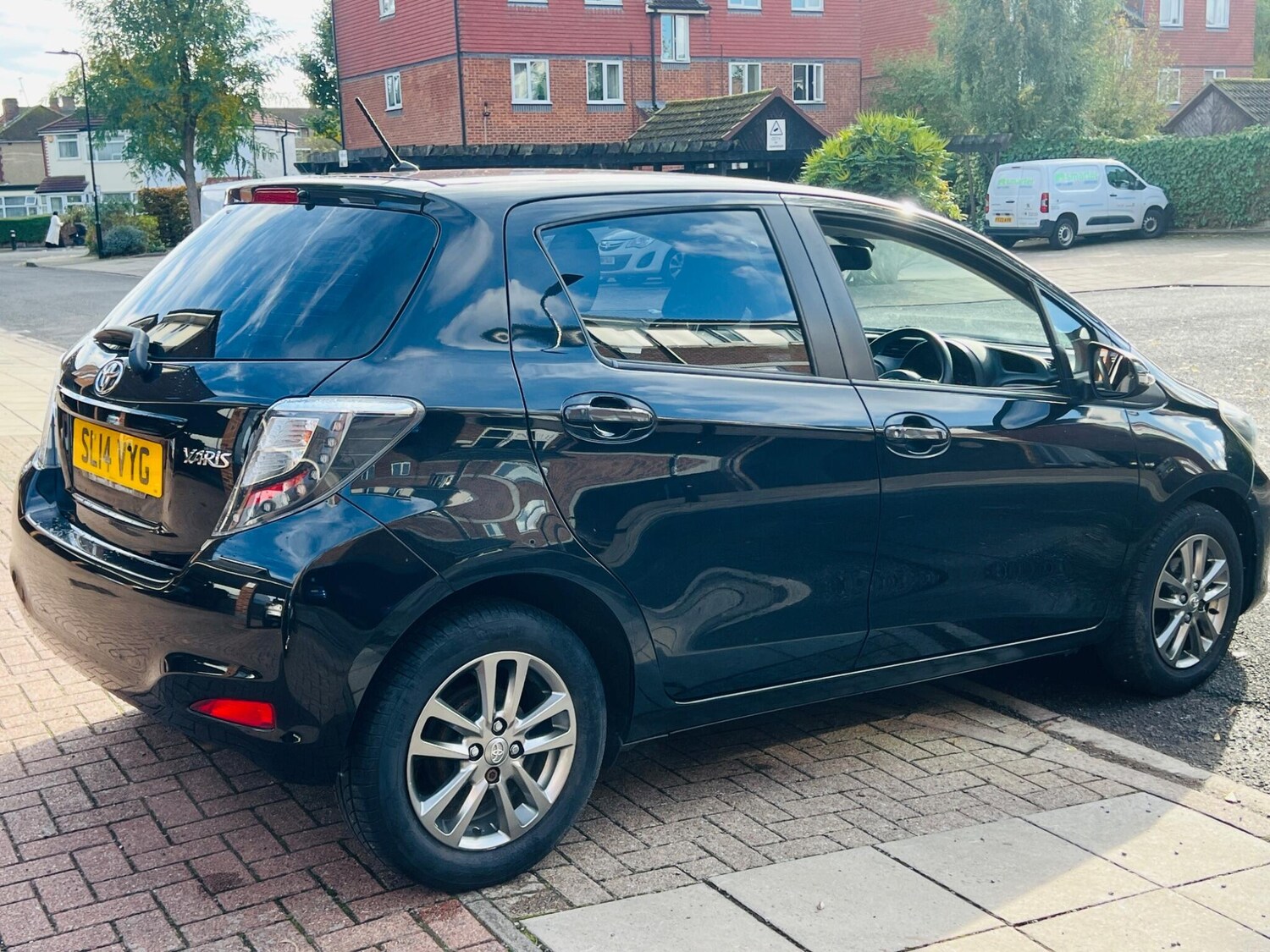 Used Toyota Yaris 2014 for sale - 76486813: Photo 43