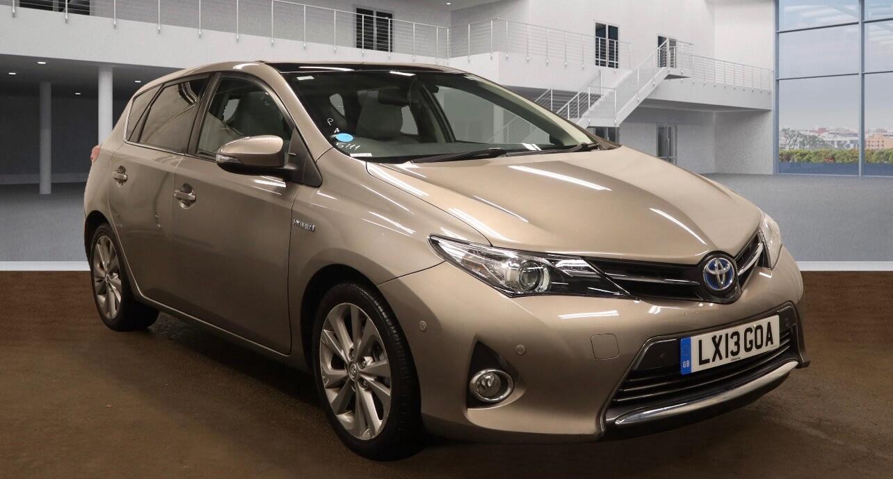 Used Toyota Auris 2013 for sale - 76701719: Photo 1