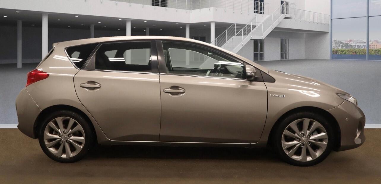 Used Toyota Auris 2013 for sale - 76701719: Photo 5