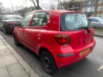 Used Toyota Yaris 2004 for sale - 76925928: Photo