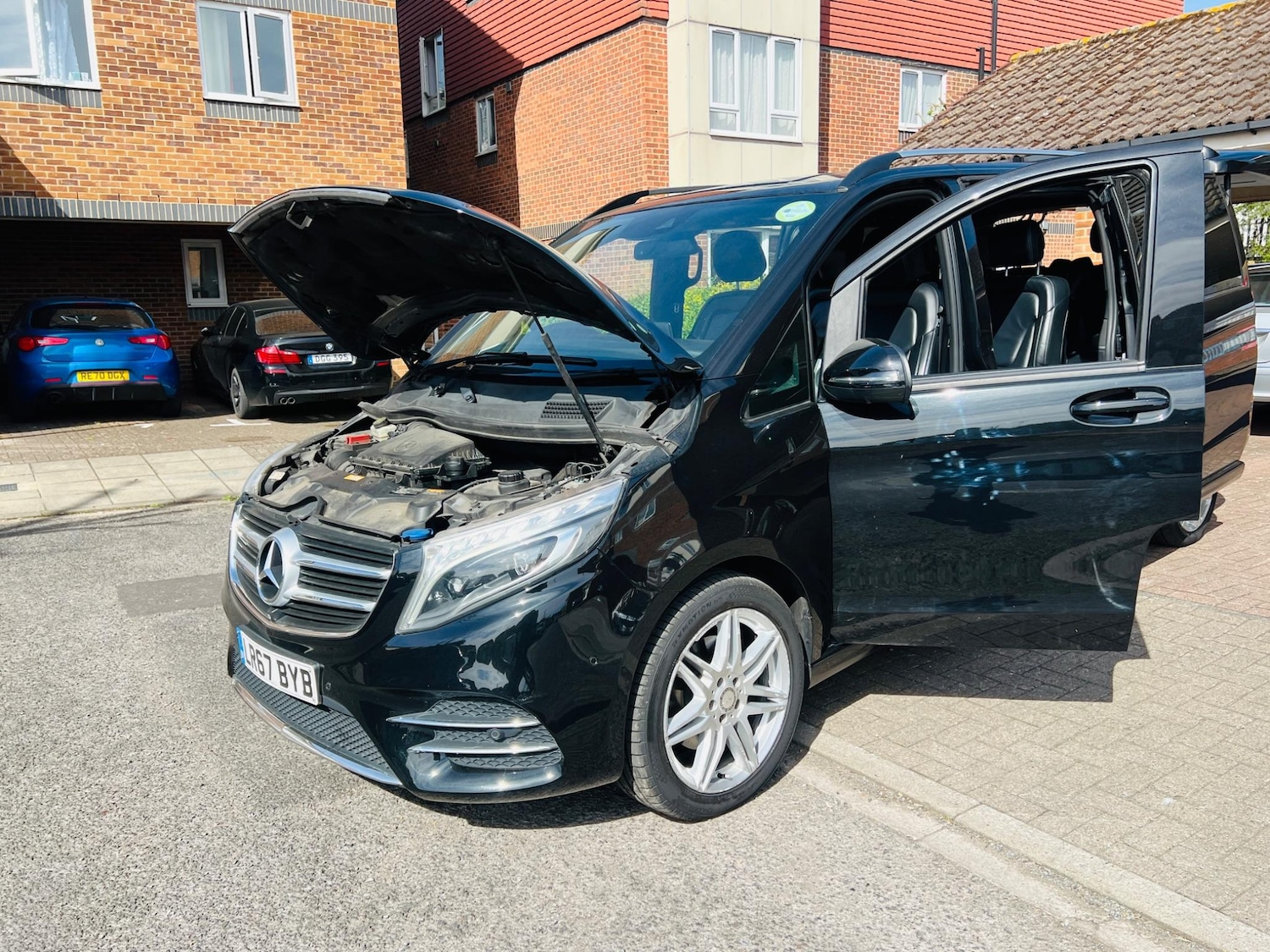 Used Mercedes-Benz V-Class 2017 for sale - 76562524: Photo 12