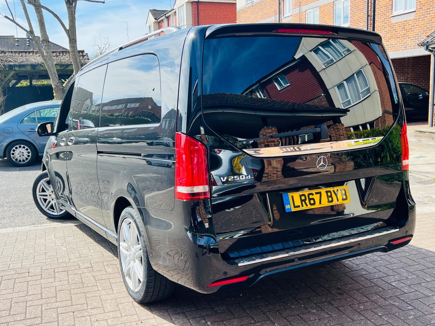 Used Mercedes-Benz V-Class 2017 for sale - 76562524: Photo 13