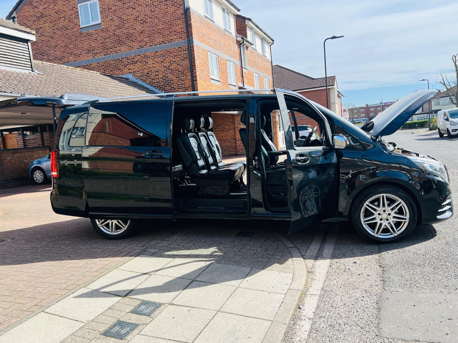 Used Mercedes-Benz V-Class 2017 for sale - 76562524: Photo 18