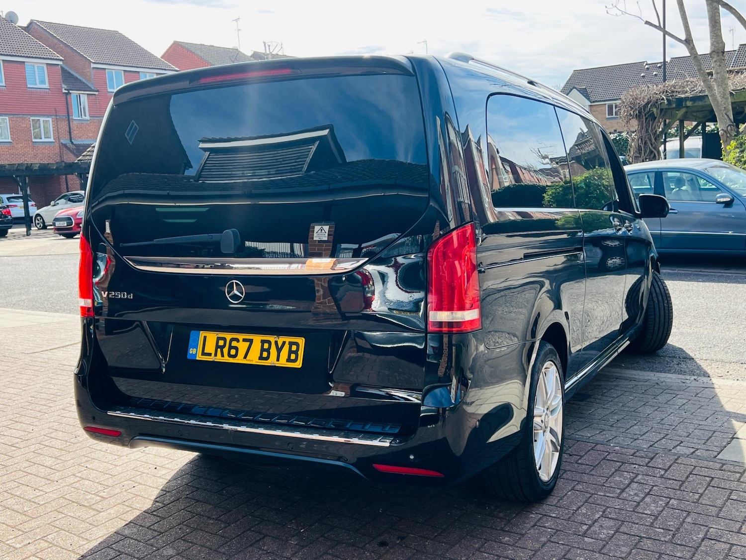 Used Mercedes-Benz V-Class 2017 for sale - 76562524: Photo 19