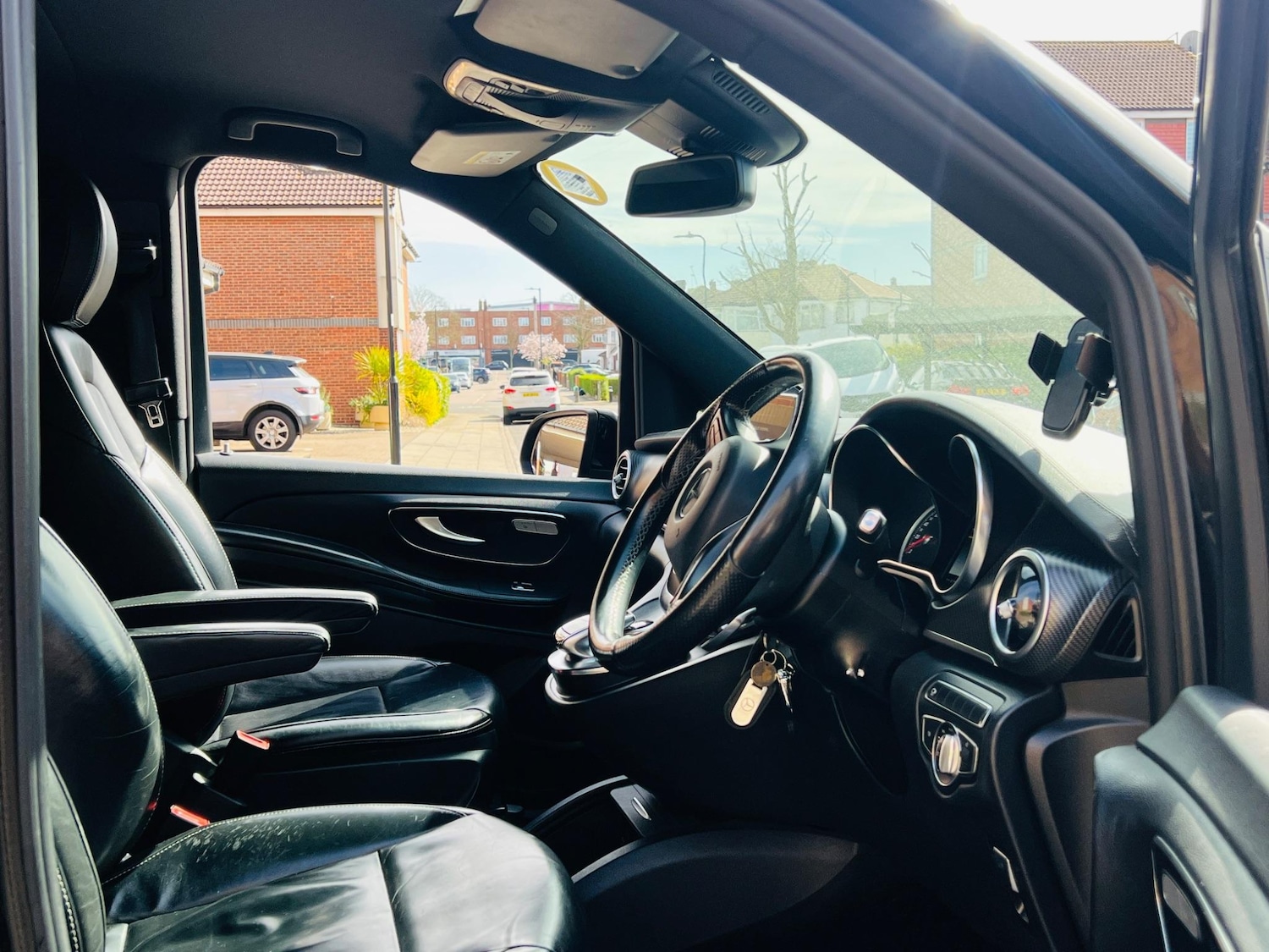 Used Mercedes-Benz V-Class 2017 for sale - 76562524: Photo 25