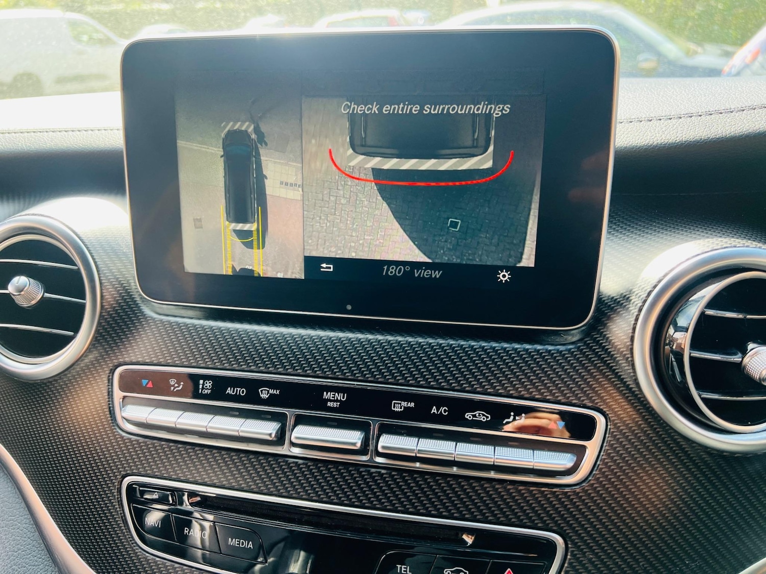 Used Mercedes-Benz V-Class 2017 for sale - 76562524: Photo 39