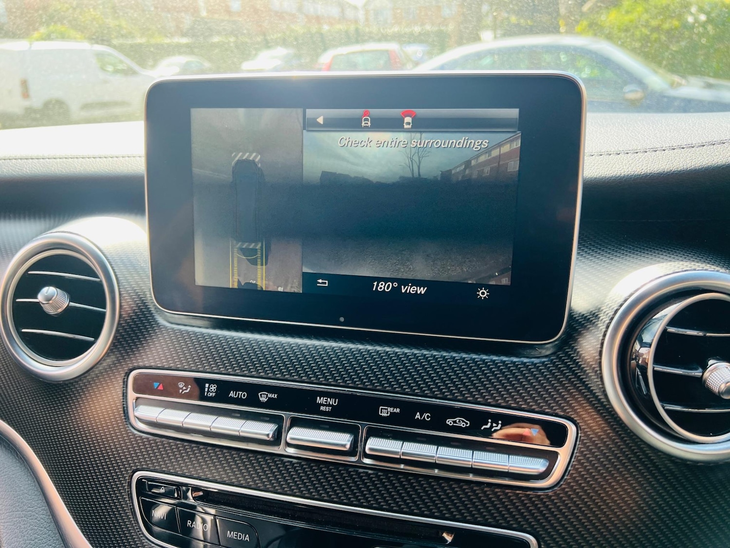 Used Mercedes-Benz V-Class 2017 for sale - 76562524: Photo 41