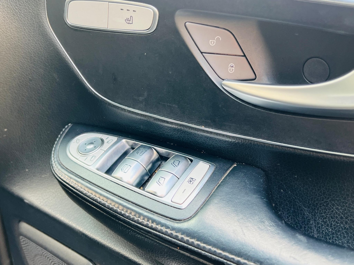 Used Mercedes-Benz V-Class 2017 for sale - 76562524: Photo 57