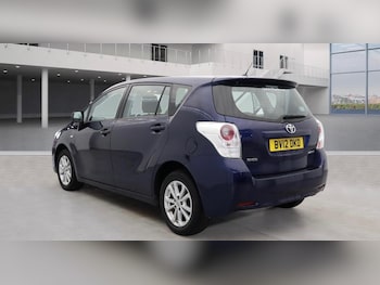 Used Toyota Verso 2012 for sale - 76771799: Photo