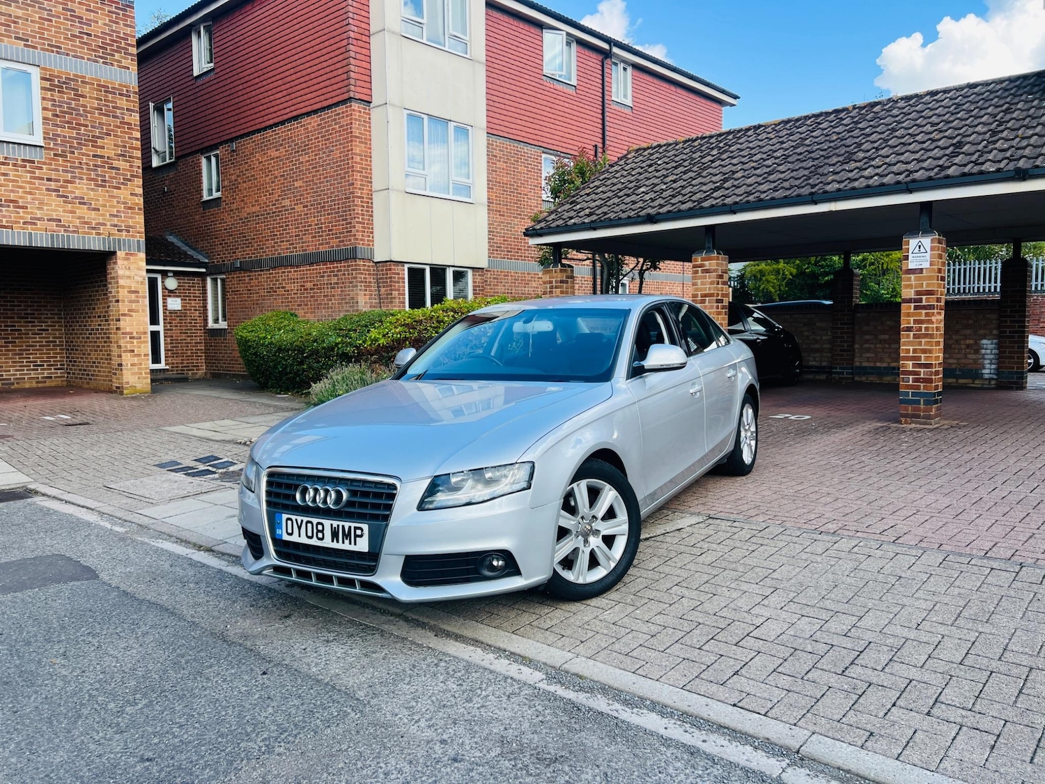Used Audi A4 2008 for sale - 76486845: Photo 2