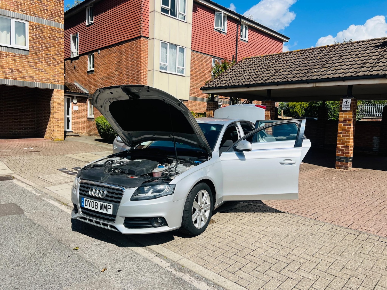Used Audi A4 2008 for sale - 76486845: Photo 4