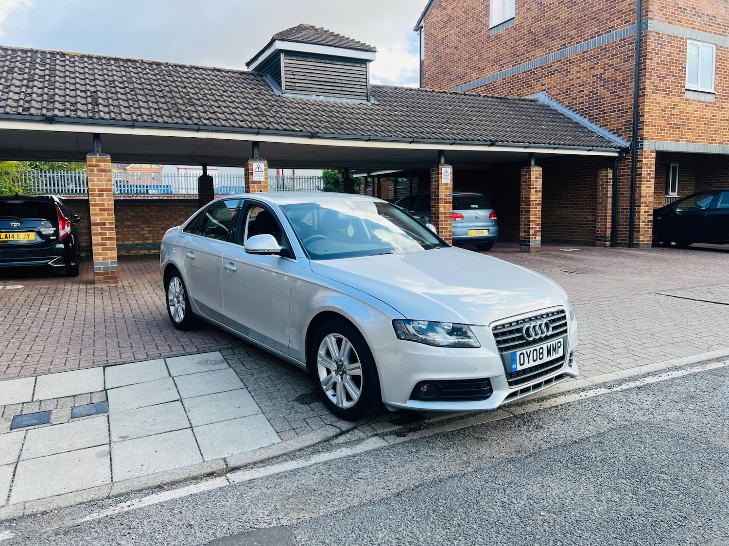 Used Audi A4 2008 for sale - 76486845: Photo 8