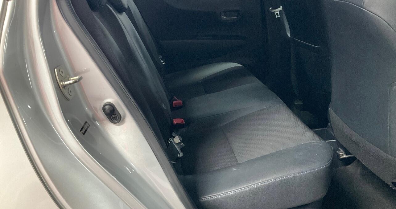 Used Toyota Yaris 2014 for sale - 76484316: Photo 8