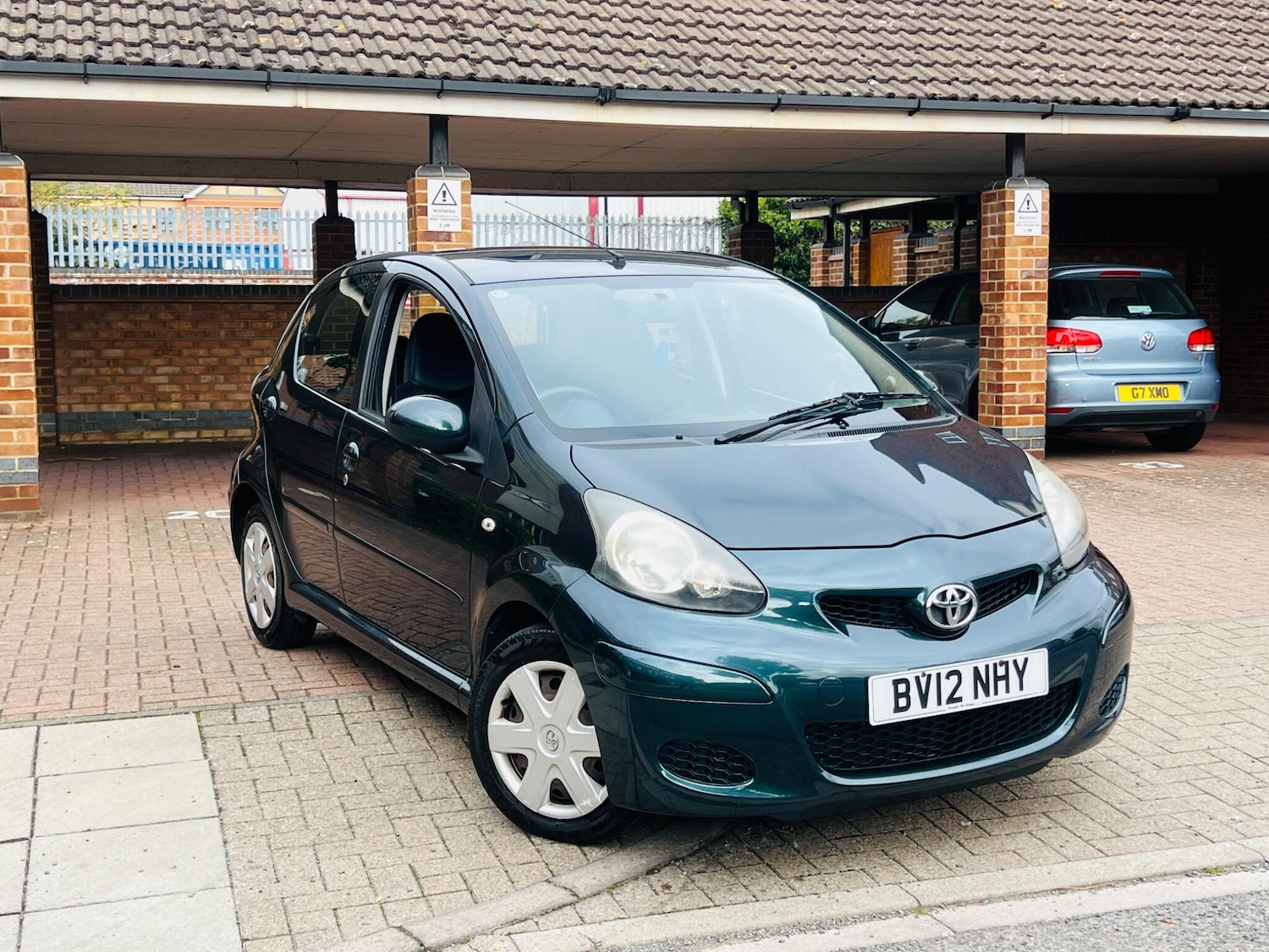 Used Toyota AYGO 2012 for sale - 76486841: Photo 10