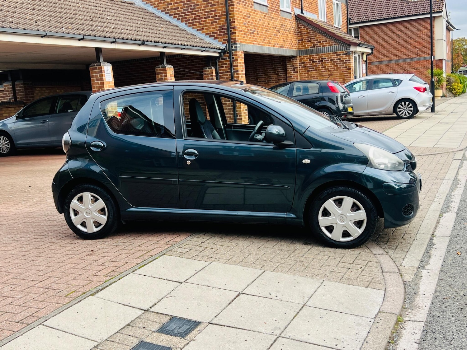 Used Toyota AYGO 2012 for sale - 76486841: Photo 20