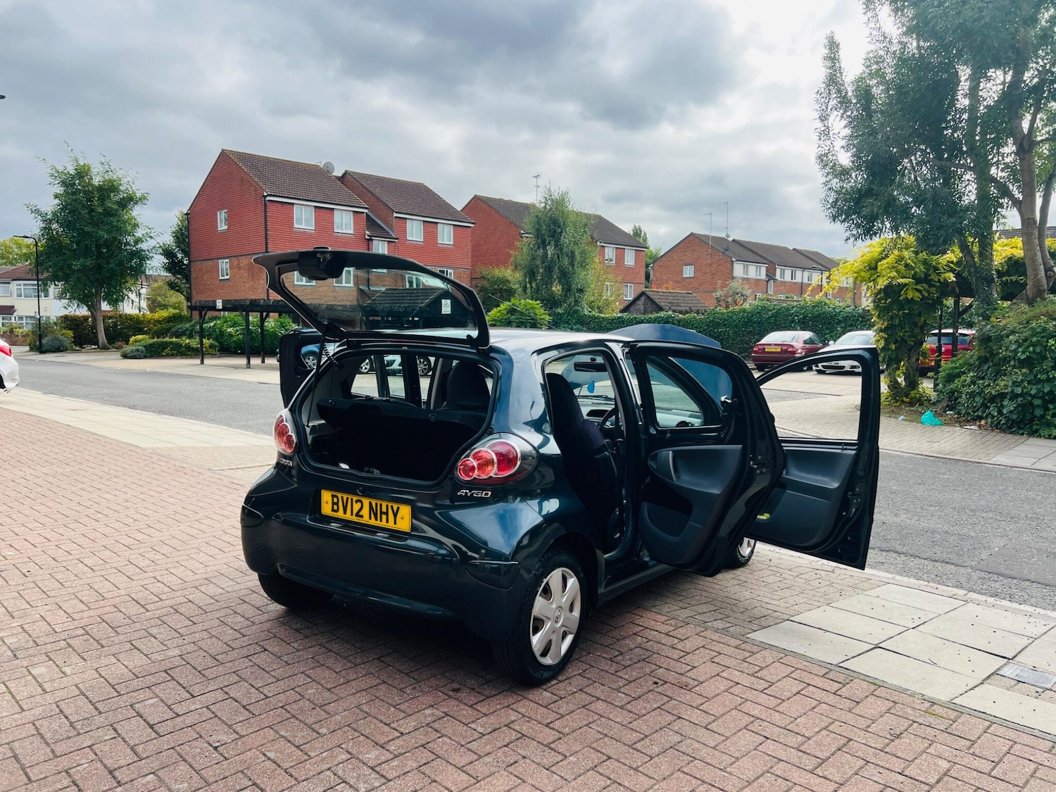 Used Toyota AYGO 2012 for sale - 76486841: Photo 21