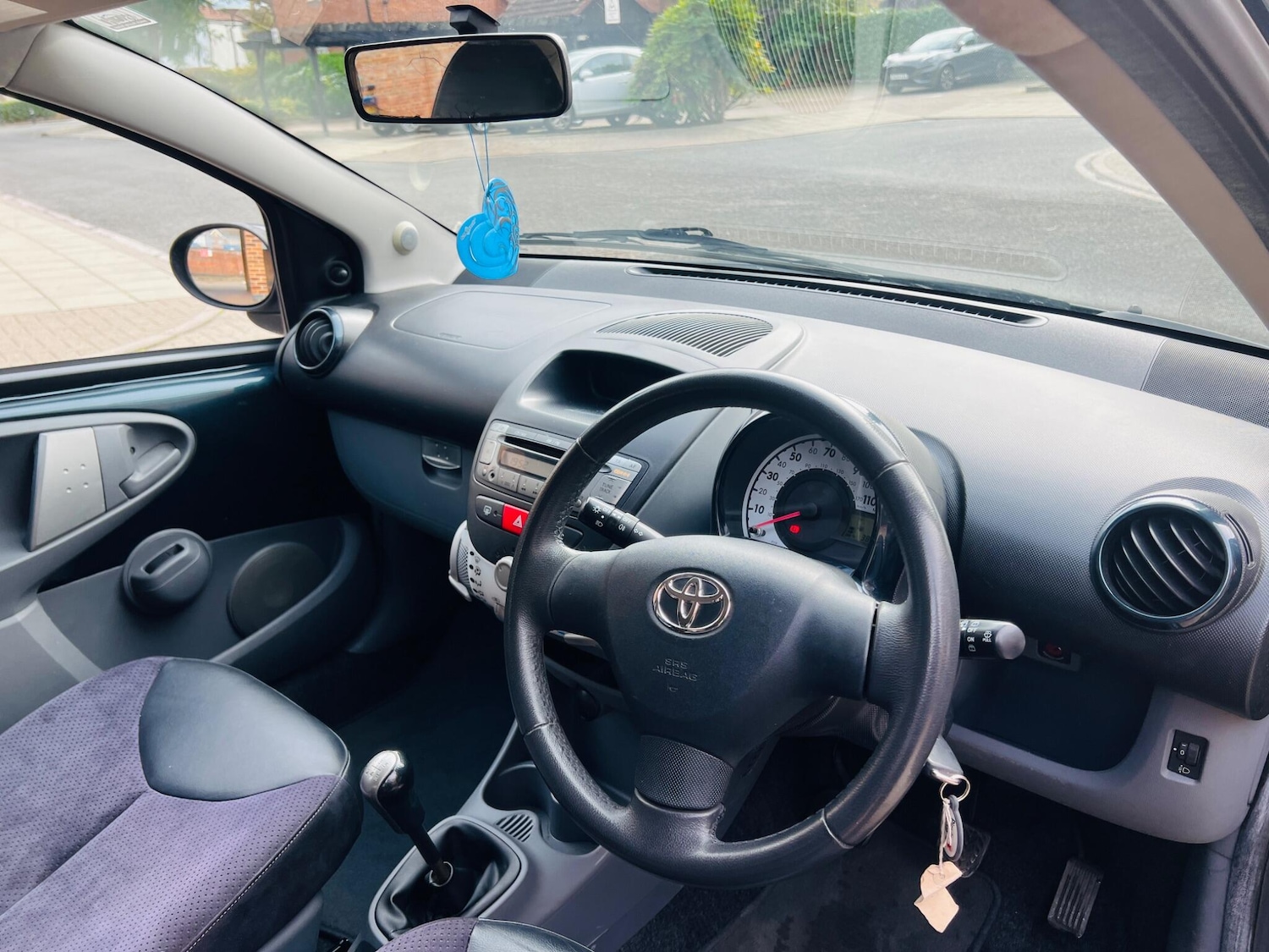 Used Toyota AYGO 2012 for sale - 76486841: Photo 26