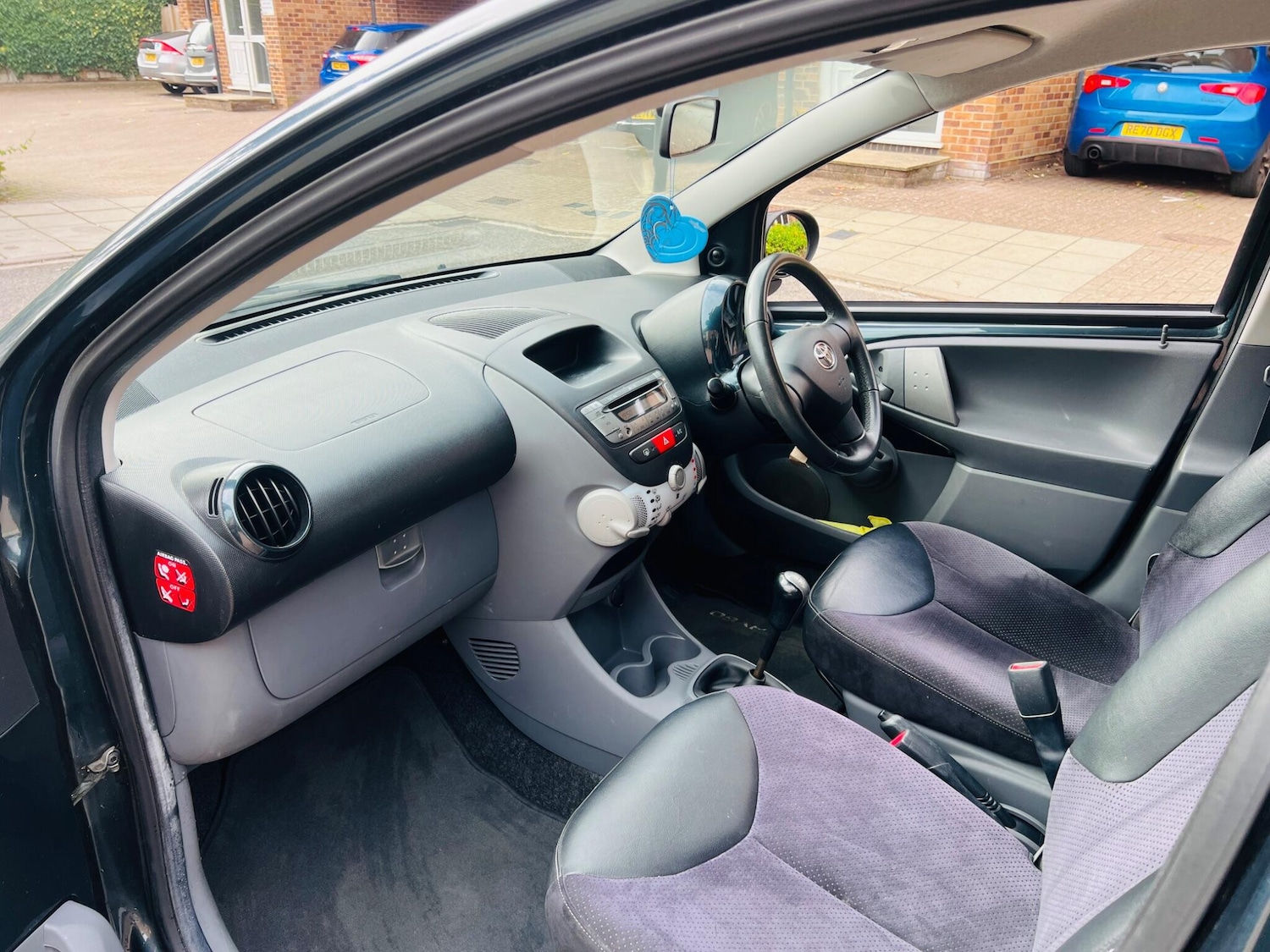 Used Toyota AYGO 2012 for sale - 76486841: Photo 27