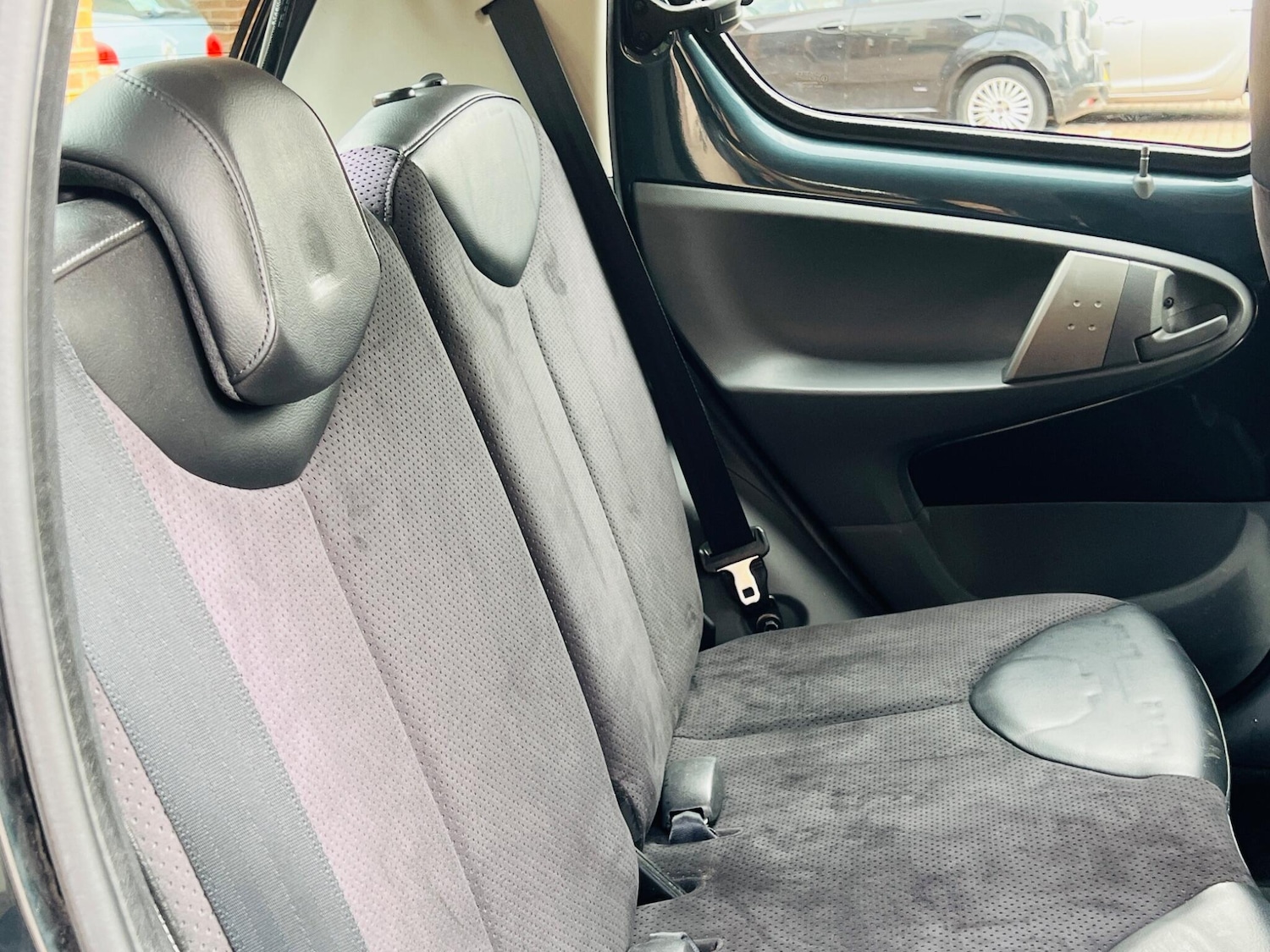 Used Toyota AYGO 2012 for sale - 76486841: Photo 29