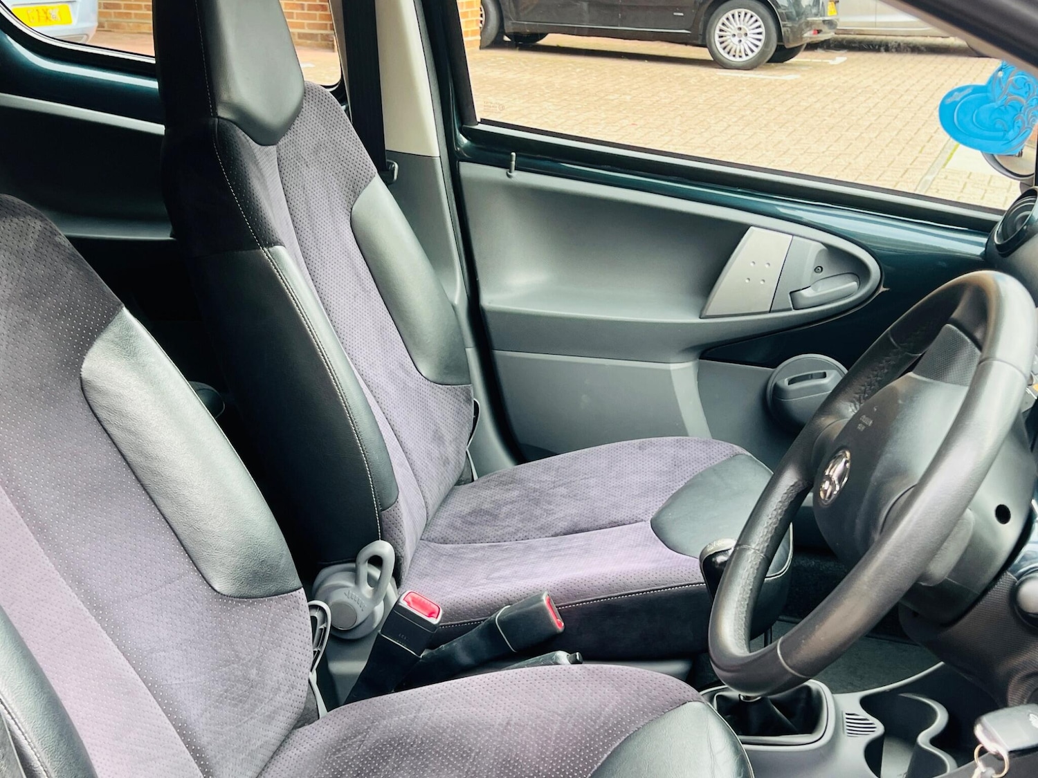 Used Toyota AYGO 2012 for sale - 76486841: Photo 30