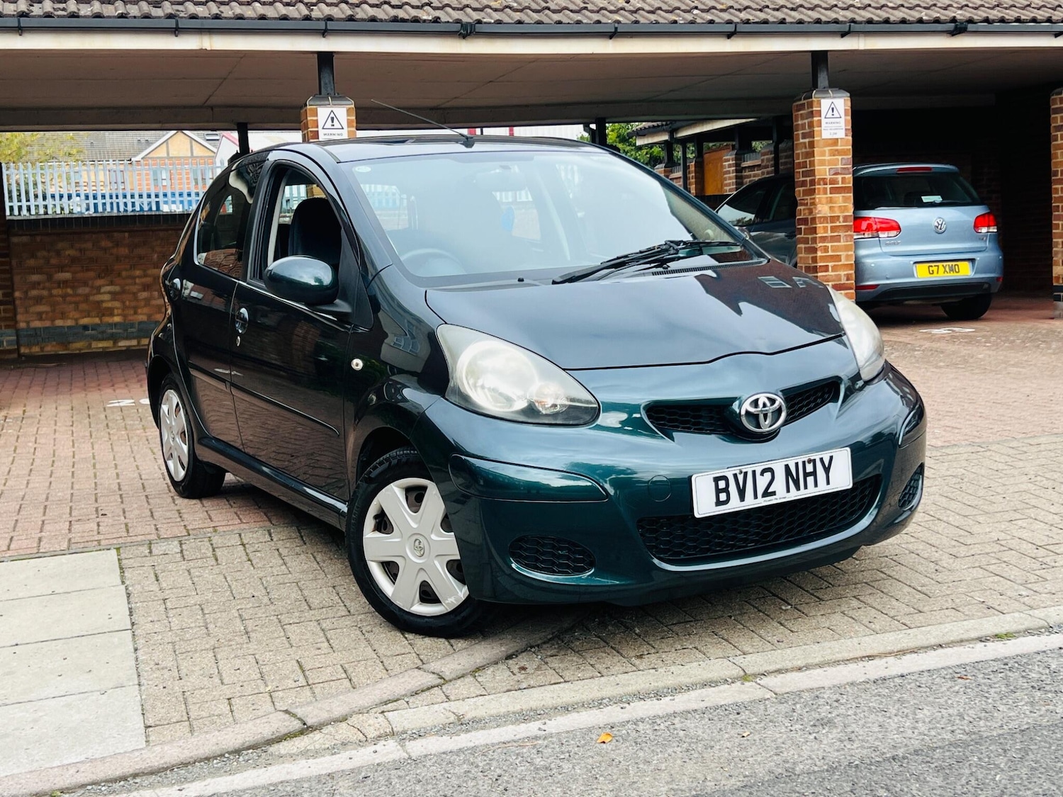 Used Toyota AYGO 2012 for sale - 76486841: Photo 9
