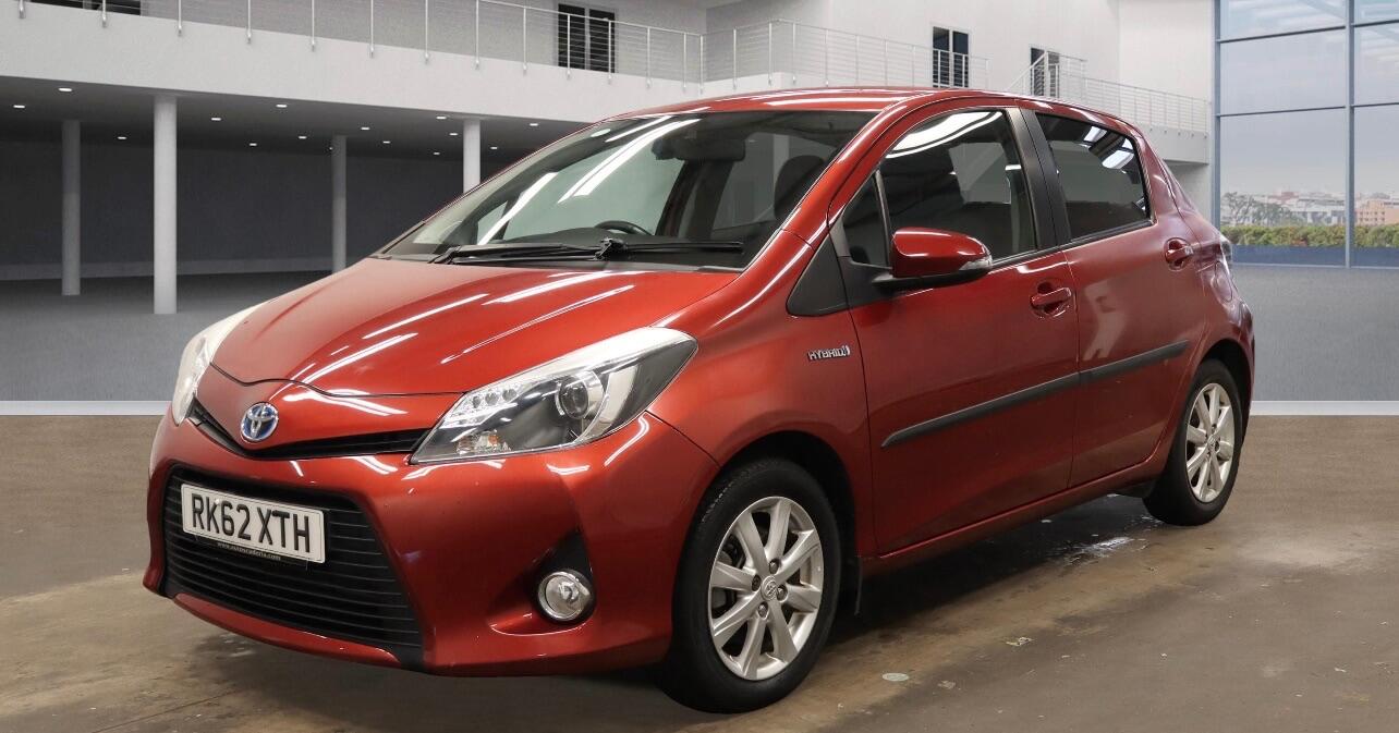 Used Toyota Yaris 2012 for sale - 76485079: Photo 2