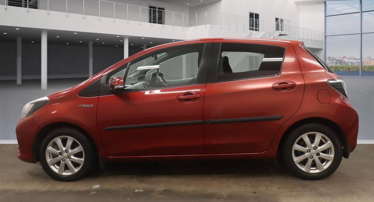 Used Toyota Yaris 2012 for sale - 76485079: Photo 5