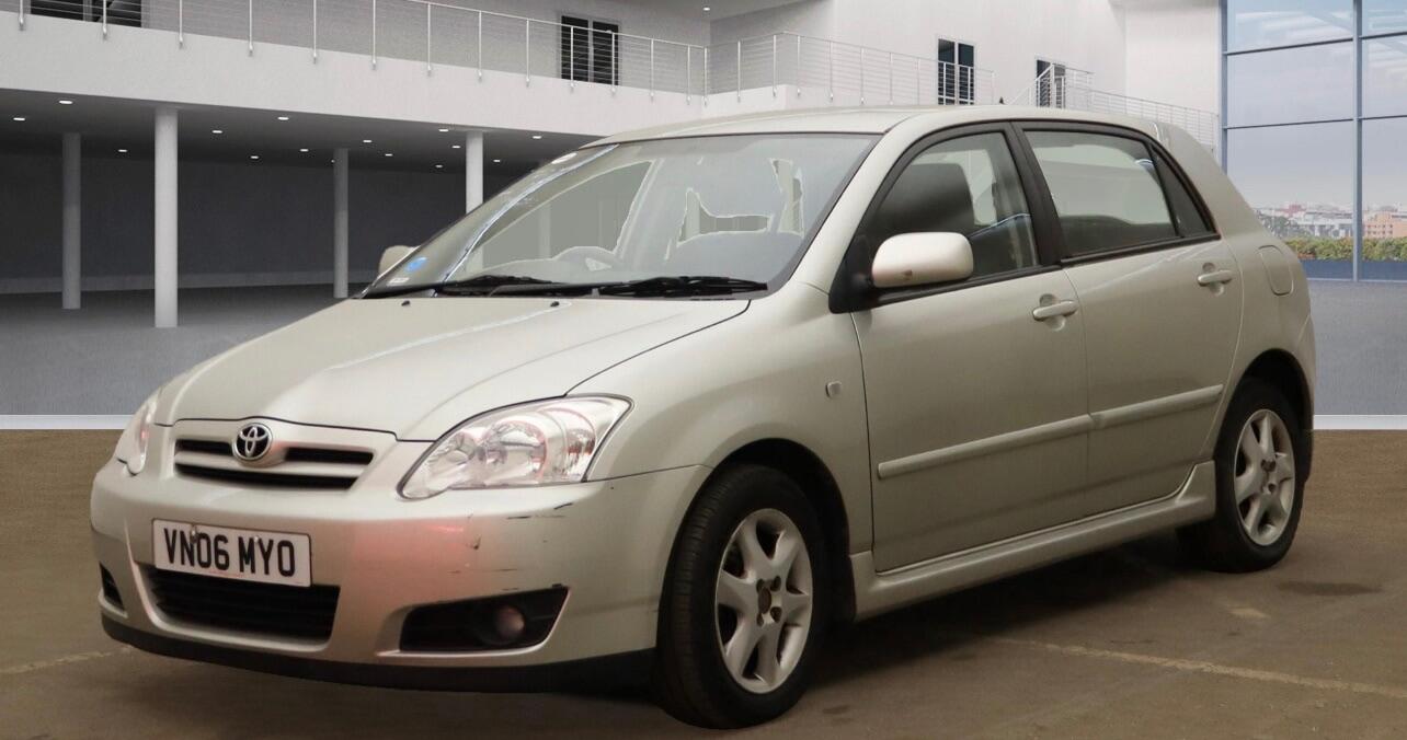 Used Toyota Corolla 2006 for sale - 76486833: Photo 2