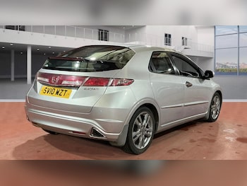 Used Honda Civic 2010 for sale - 76976153: Photo