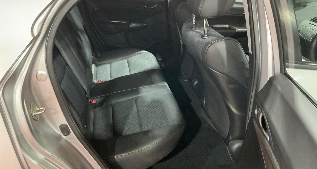 Used Honda Civic 2010 for sale - 76976153: Photo 8