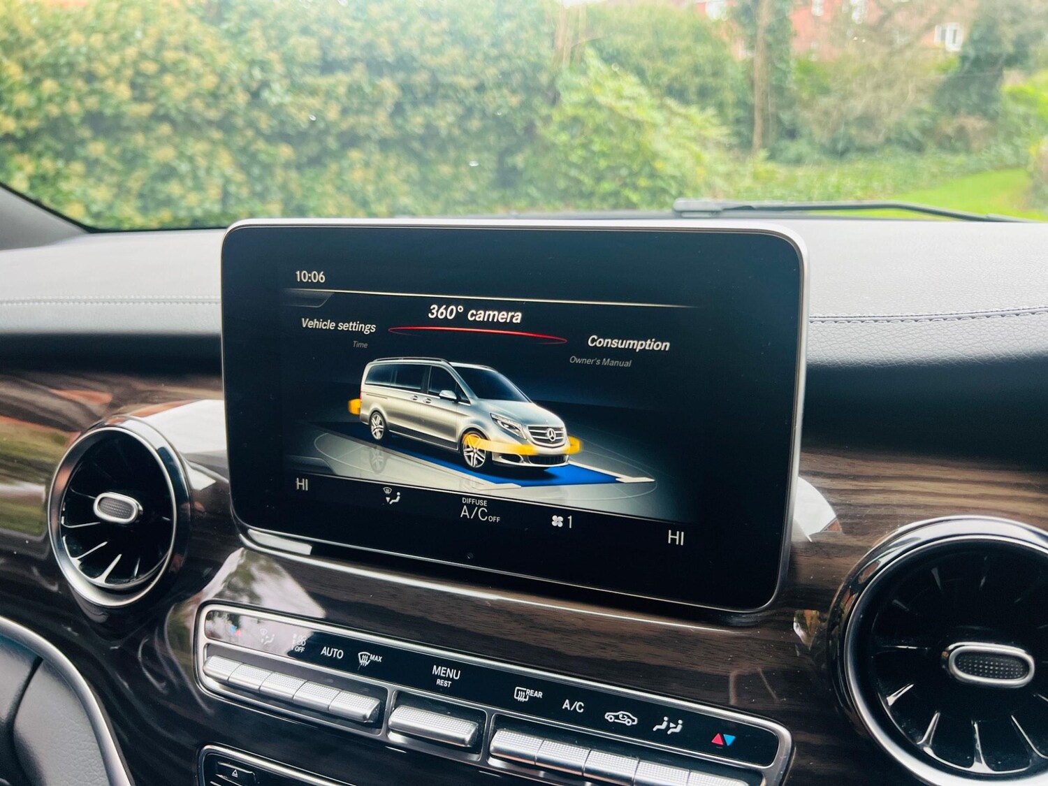 Used Mercedes-Benz V-Class 2019 for sale - 76486869: Photo 62