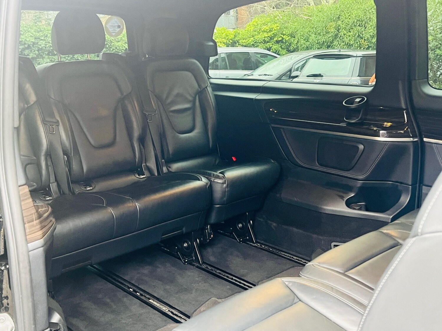 Used Mercedes-Benz V-Class 2019 for sale - 76486869: Photo 8