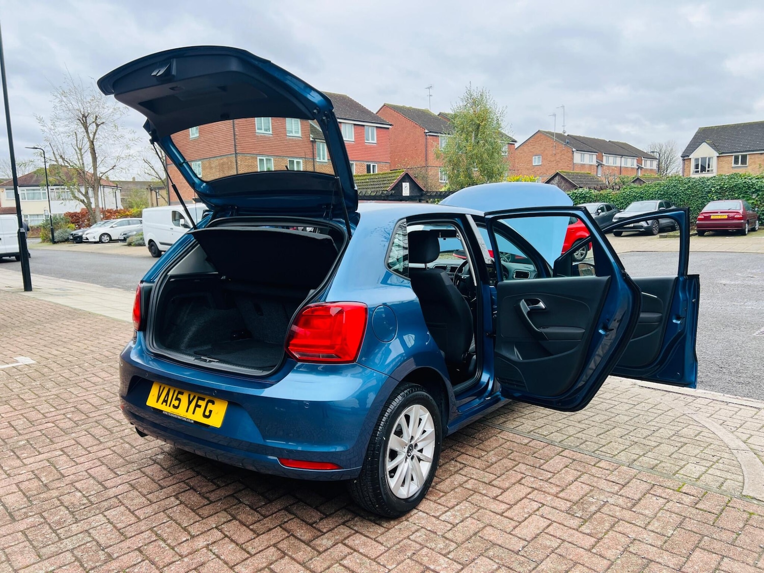 Used Volkswagen Polo 2015 for sale - 76667310: Photo 24