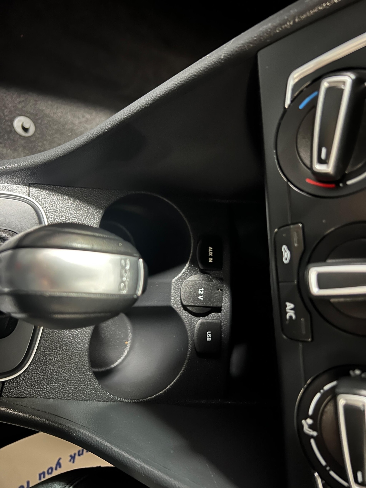 Used Volkswagen Polo 2015 for sale - 76667310: Photo 29