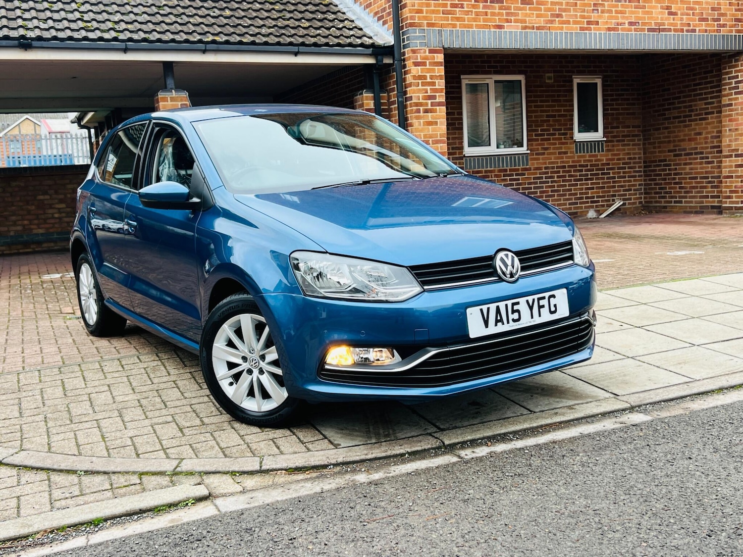 Used Volkswagen Polo 2015 for sale - 76667310: Photo 9