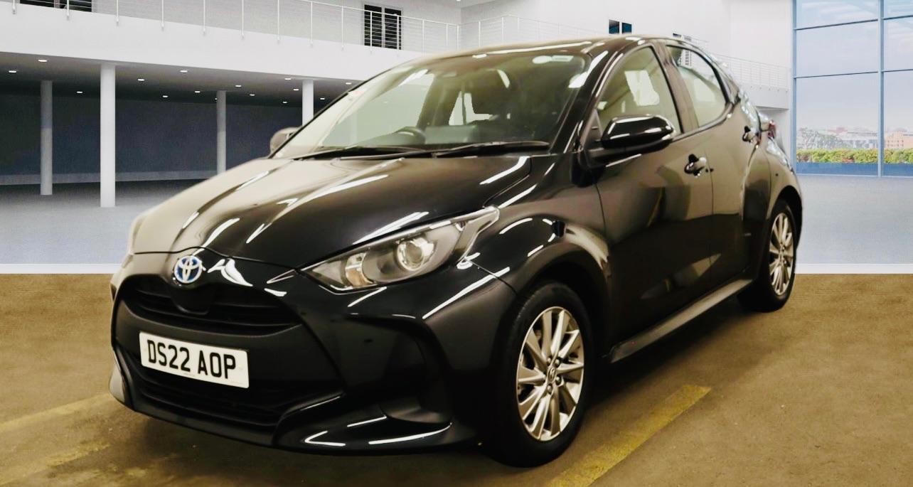 Used Toyota Yaris 2022 for sale - 76849674: Photo 2