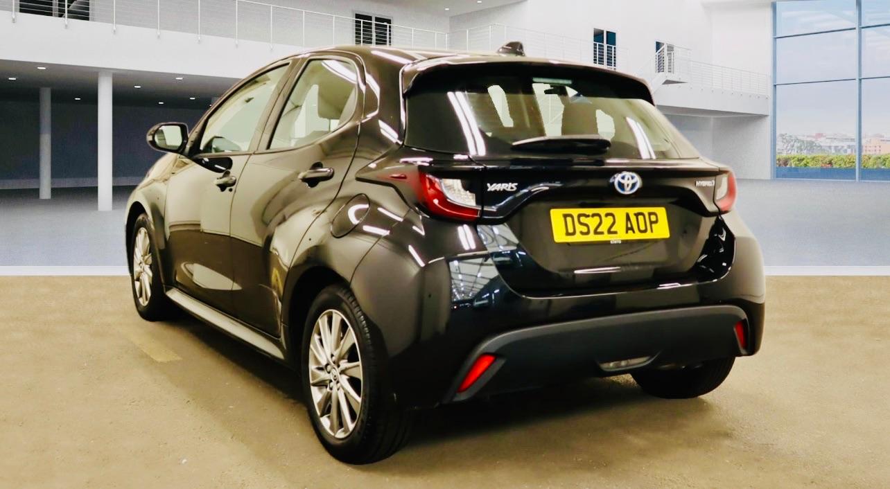 Used Toyota Yaris 2022 for sale - 76849674: Photo 3