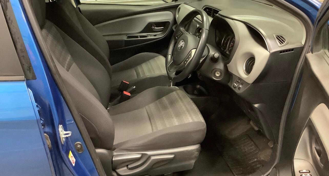 Used Toyota Yaris 2016 for sale - 76486855: Photo 6