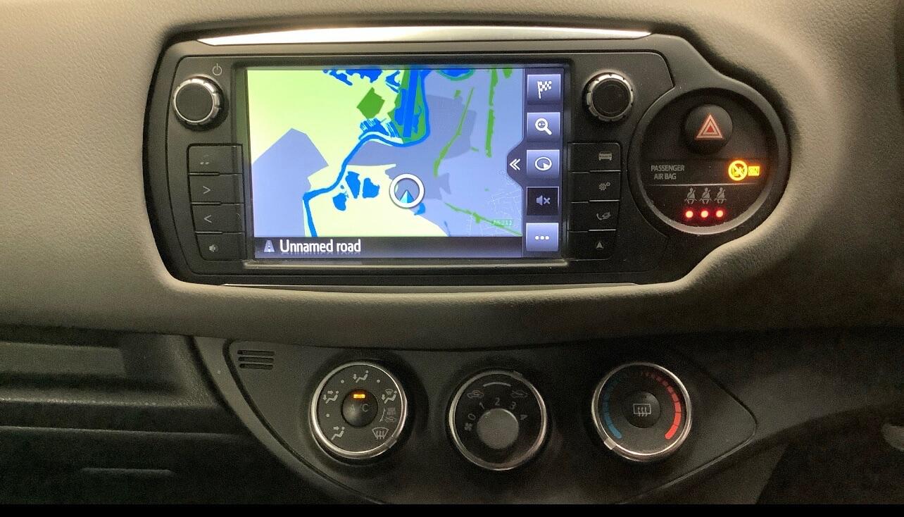 Used Toyota Yaris 2016 for sale - 76486855: Photo 8