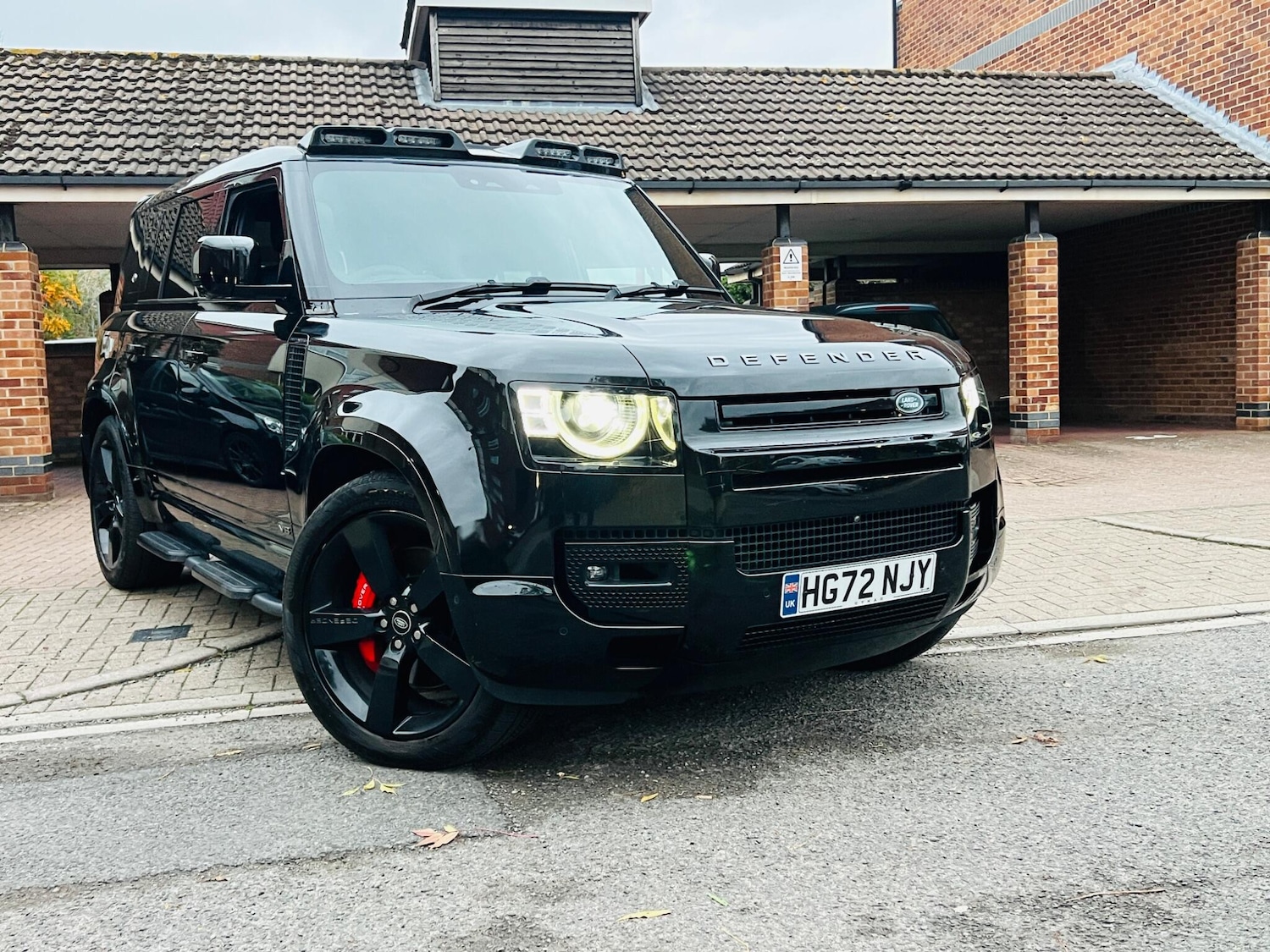 Used Land Rover Defender 2022 for sale - 76486814: Photo 11