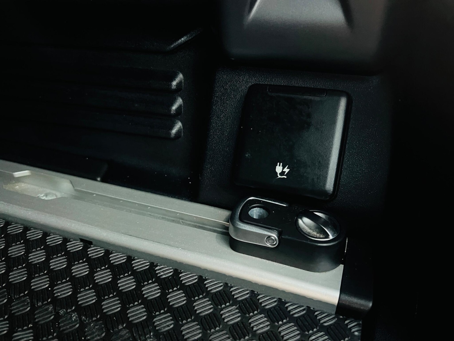 Used Land Rover Defender 2022 for sale - 76486814: Photo 36