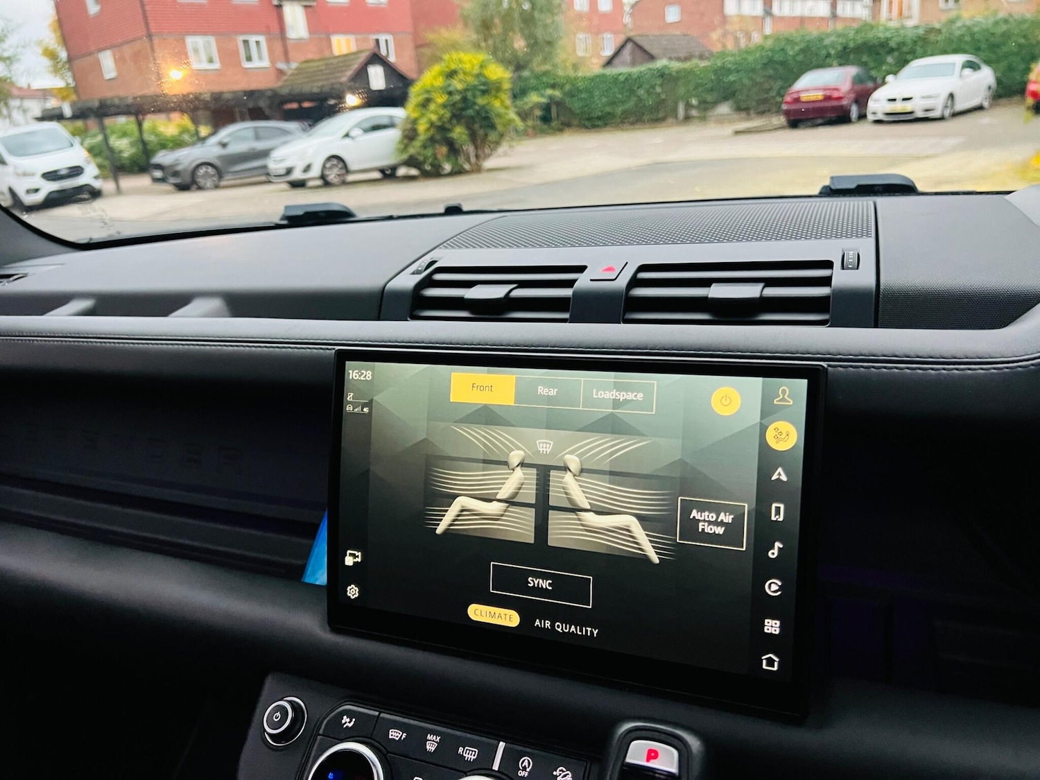 Used Land Rover Defender 2022 for sale - 76486814: Photo 48