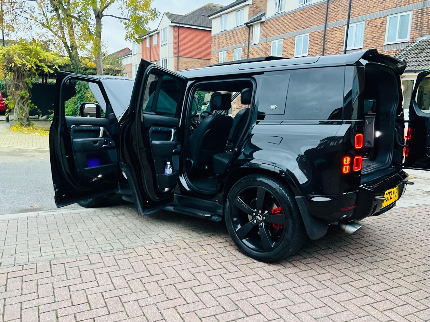 Used Land Rover Defender 2022 for sale - 76486814: Photo 6